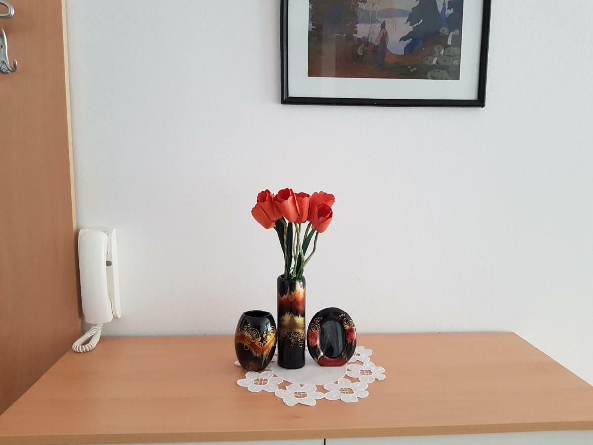 Apartment Smile Baška Voda Esterno foto