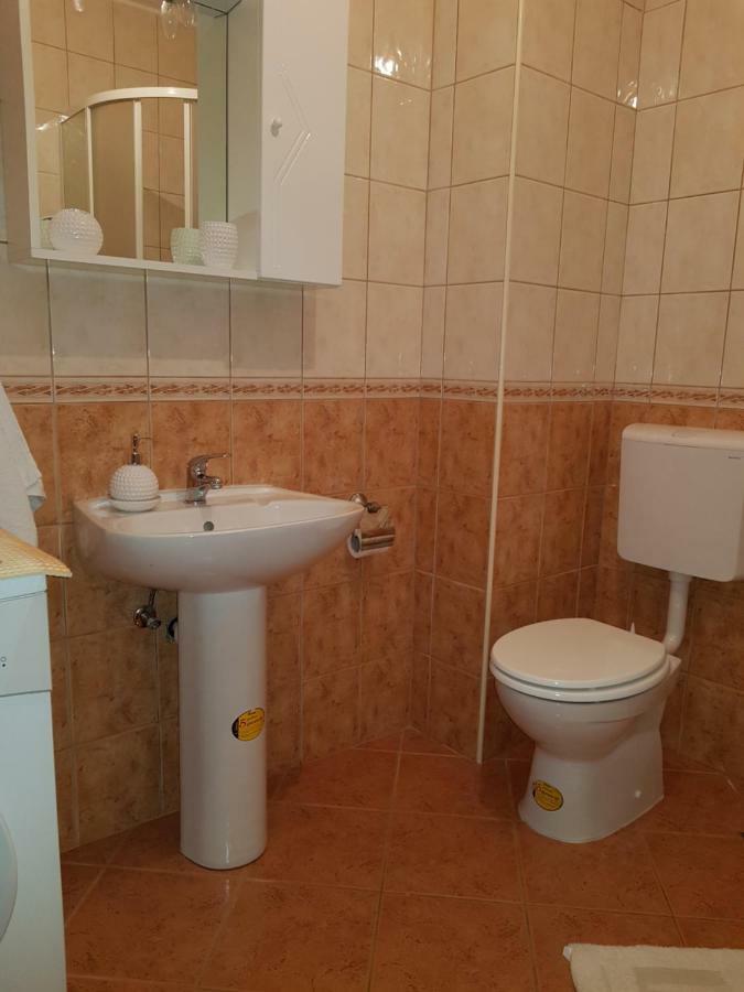 Apartment Smile Baška Voda Esterno foto