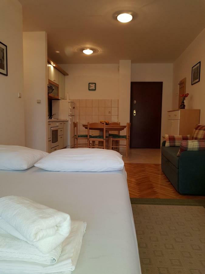 Apartment Smile Baška Voda Esterno foto