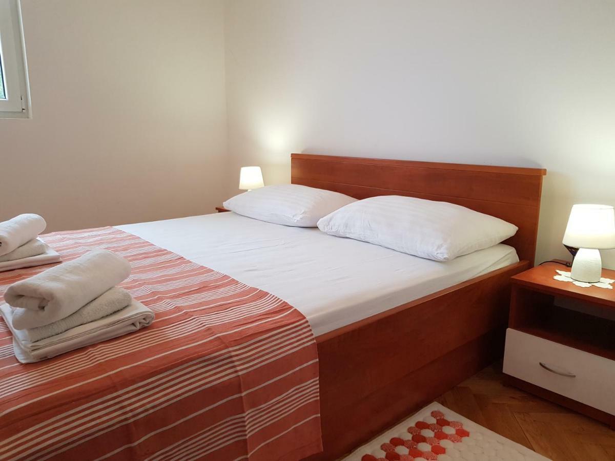 Apartment Smile Baška Voda Esterno foto